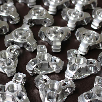 El CNC dado vuelta molió 6061 porciones de aluminio, componentes trabajados a máquina de aluminio mecánicos