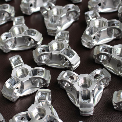 El CNC dado vuelta molió 6061 porciones de aluminio, componentes trabajados a máquina de aluminio mecánicos