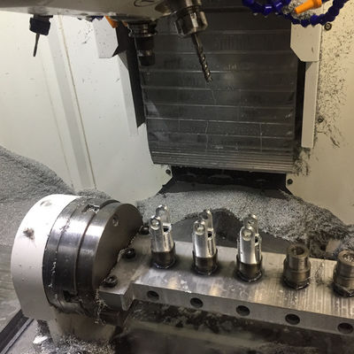Piezas rápidas modificadas para requisitos particulares del CNC de la alta precisión con final superficial de anodización de capa del polvo