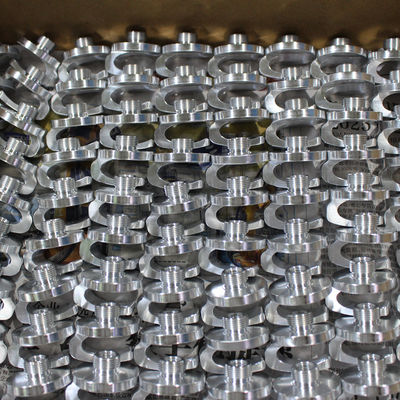 CNC de la aleación de aluminio 6061 que trabaja a máquina las piezas de encargo que quitan las rebabas puliendo con chorro de arena el final superficial