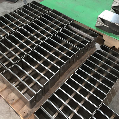 Laser de soldadura de torneado del CNC de los prototipos de la chapa de los SS 304 que corta y que dobla