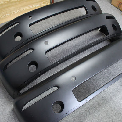 Piezas automotrices plásticas grandes RIM Deburring Painting Surface Finish del moldeo a presión