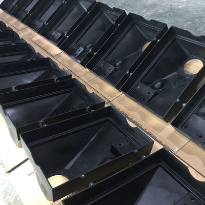 Las piezas grandes RIM Polyurethane Material ISO 9001 del moldeo a presión de reacción de la cubierta certificaron