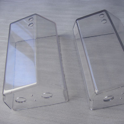 Final superficial de pulido que enarena de la creación de un prototipo rápida del policarbonato del CNC que trabaja a máquina